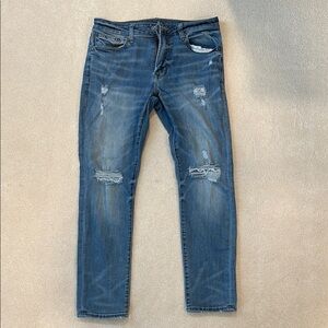 Men's Blue Distressed Jeans